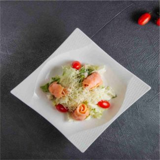 Sezar salatı qızıl balıq ilə