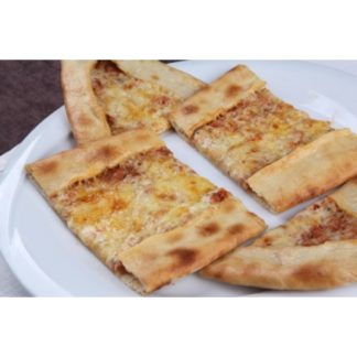 Pide pendir və qıyma ilə